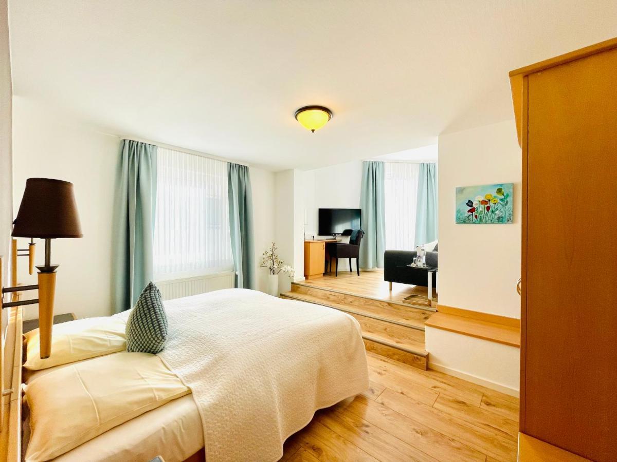 Hotel Saarburger Hof ภายนอก รูปภาพ