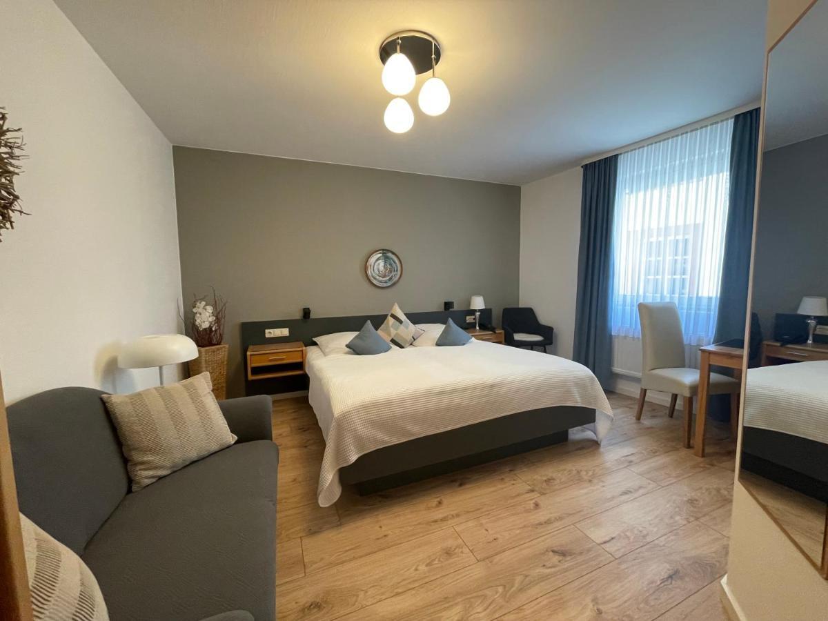 Hotel Saarburger Hof ภายนอก รูปภาพ